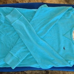 Hollister sweater